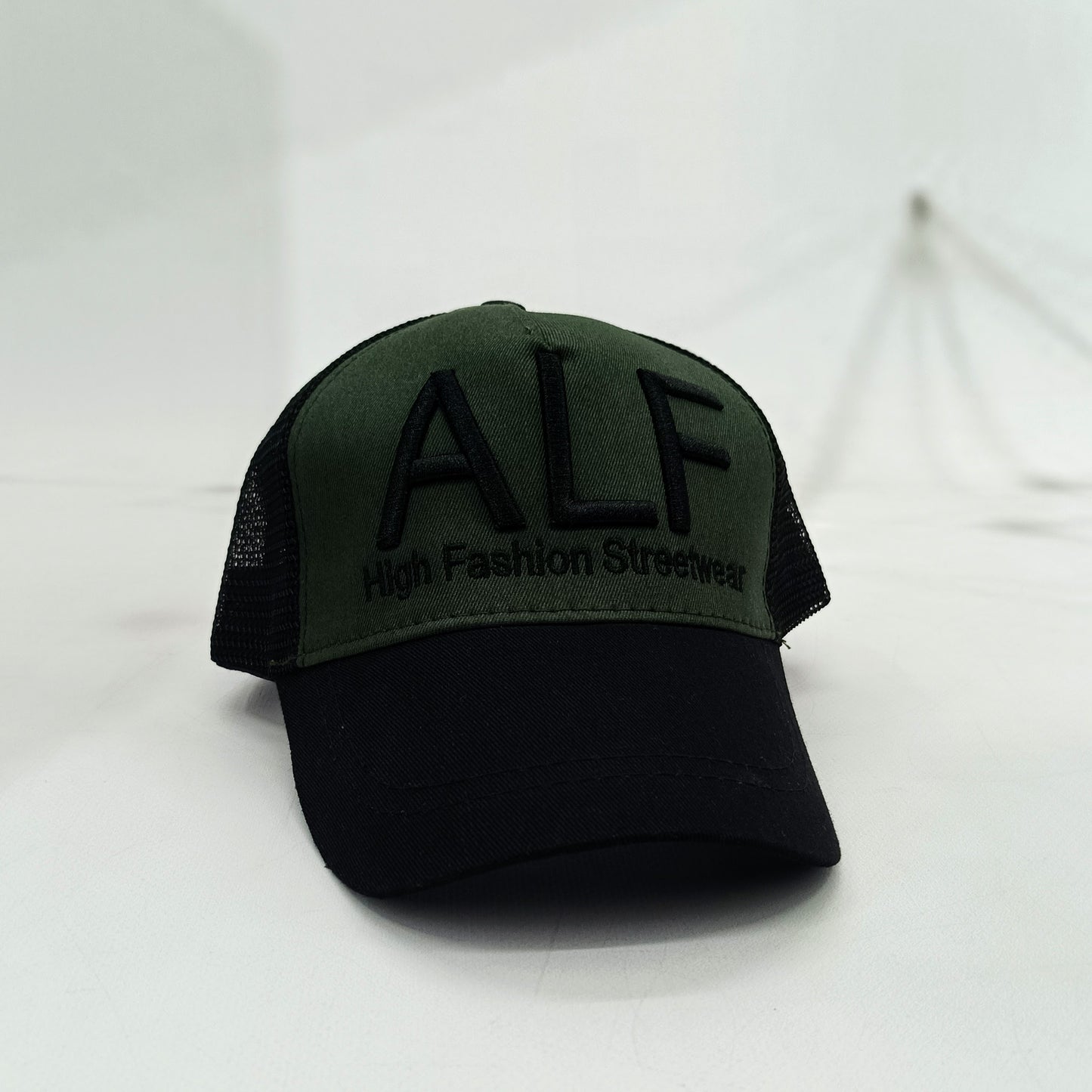 Καπέλο Jockey Trucker Σκούρο Πράσινο με Κέντημα ALF - Διχτυωτό Μαύρο Πίσω Μέρος | S02NH – εικόνα 2